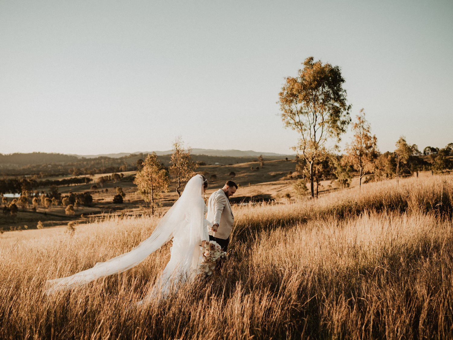 https://scenicrimbride.com.au/wp-content/uploads/2022/06/Intimate-Country-Wedding-6.jpg